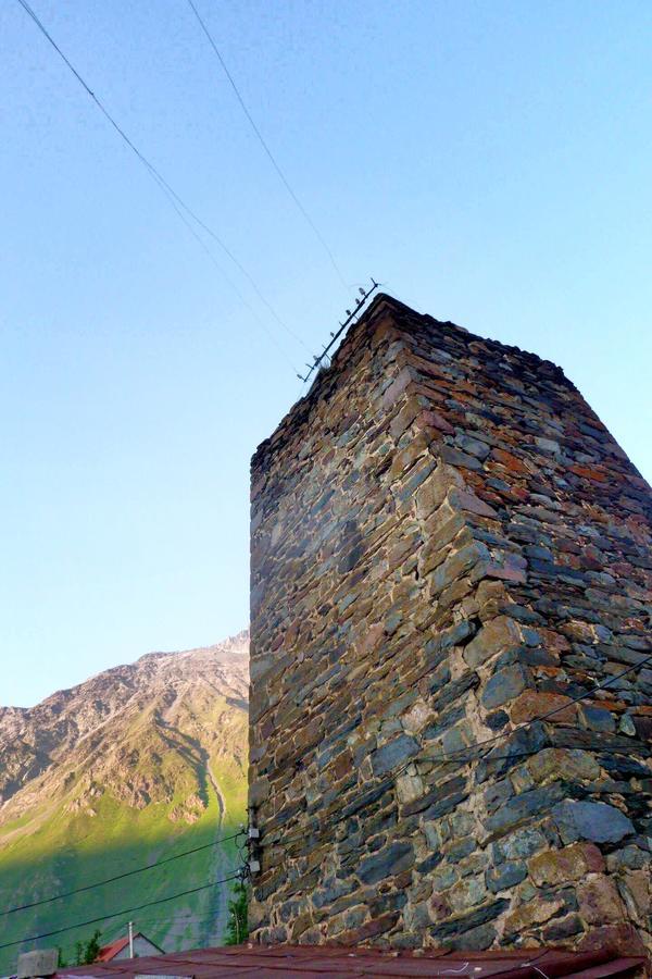Sunny Guesthouse Kazbegi Exterior photo