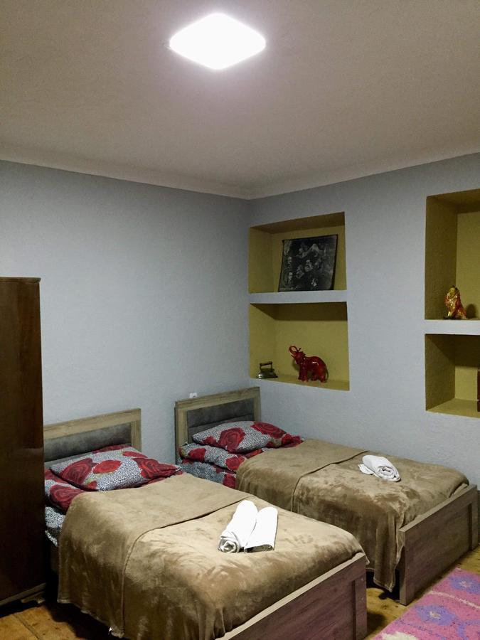 Sunny Guesthouse Kazbegi Exterior photo